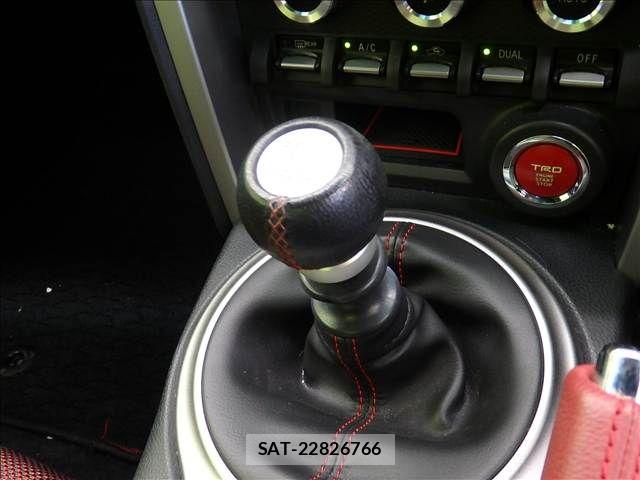 Toyota 86 2014-06 8364455-12