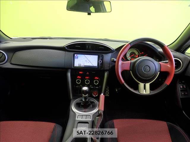 Toyota 86 2014-06 8364455-1