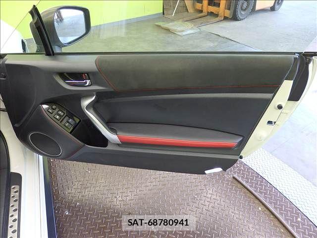 Toyota 86 2017-03 8364456-19