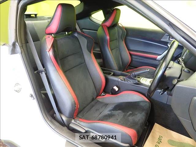 Toyota 86 2017-03 8364456-20