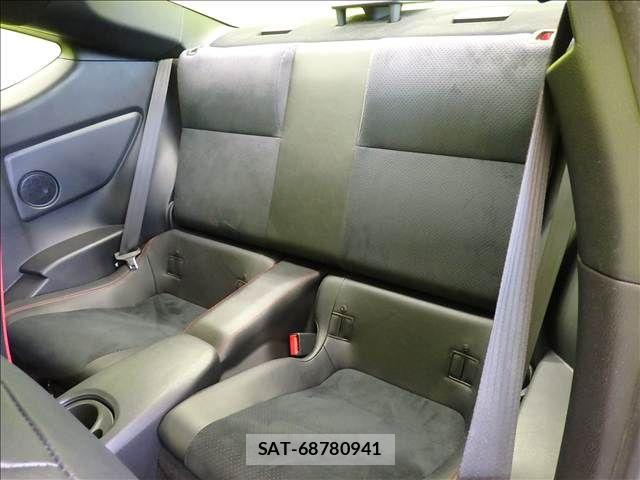 Toyota 86 2017-03 8364456-23