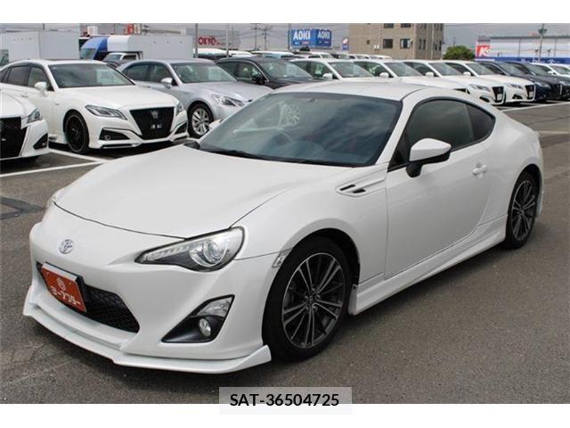 Toyota 86 2013-10 8364459-15