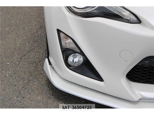 Toyota 86 2013-10 8364459-23