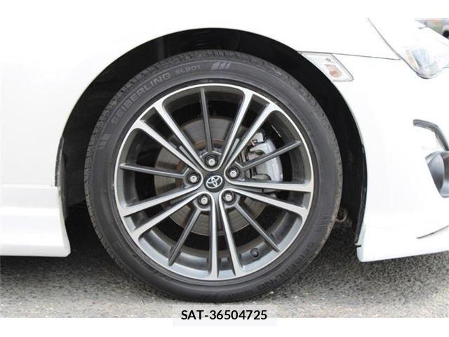 Toyota 86 2013-10 8364459-25