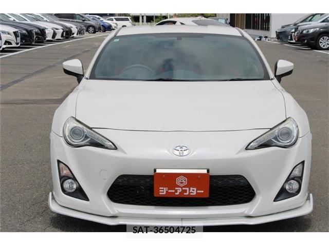 Toyota 86 2013-10 8364459-8
