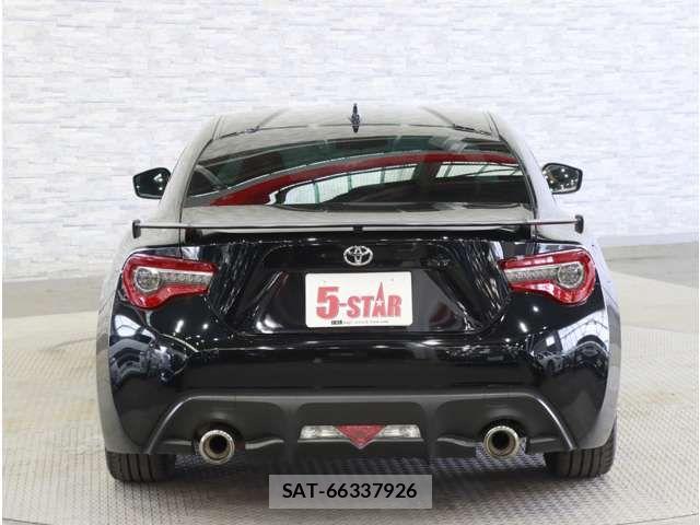 Toyota 86 2016-11 8364457-14