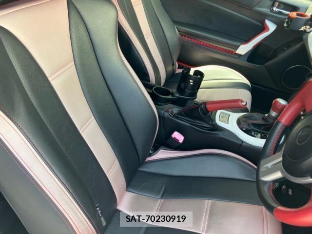 Toyota 86 2016-07 8364460-13
