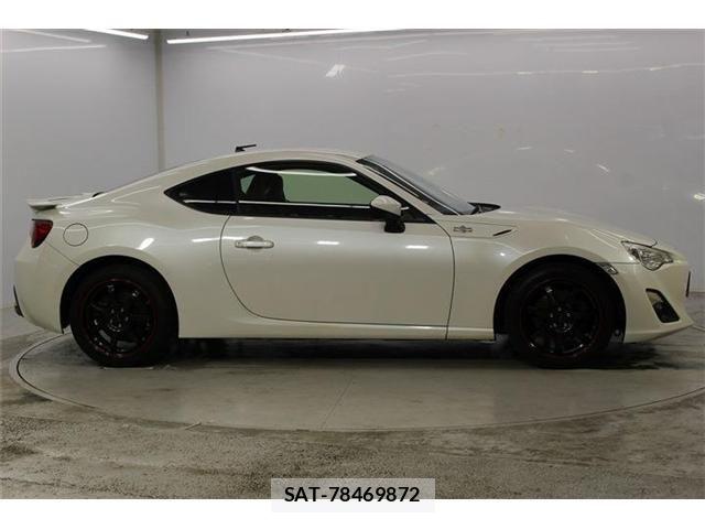Toyota 86 2012-07 8371367-5