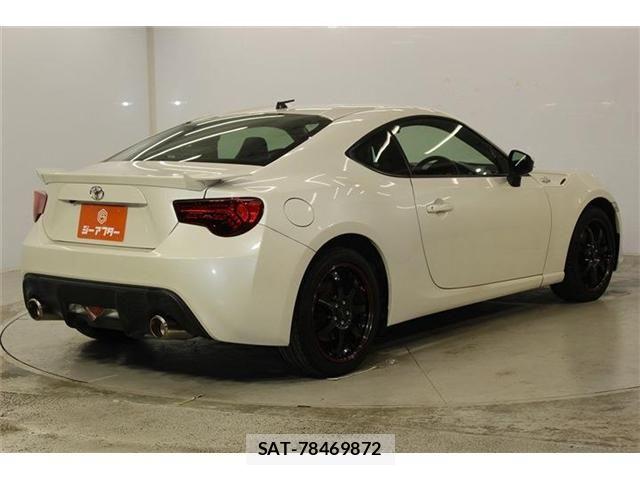 Toyota 86 2012-07 8371367-6