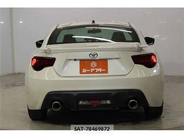 Toyota 86 2012-07 8371367-7