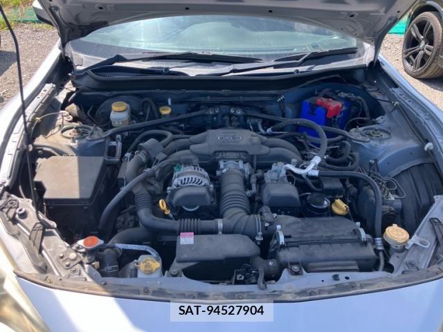 Toyota 86 2013-12 8371369-17