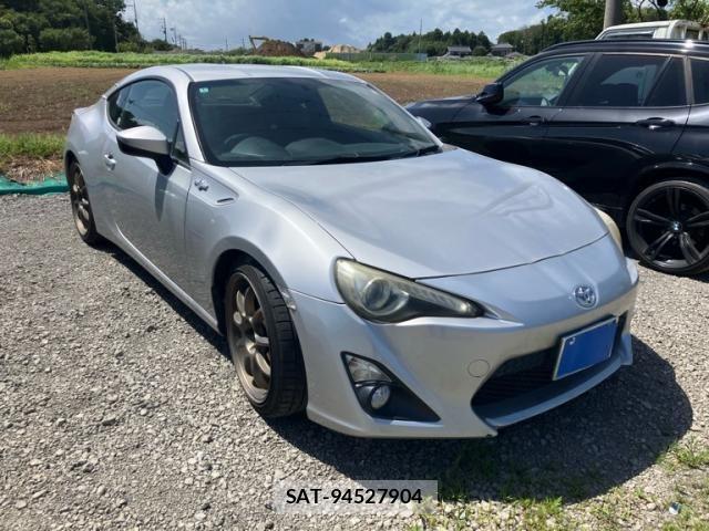 Toyota 86 2013-12 8371369-2