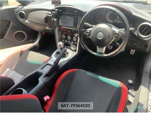 Toyota 86 2017-10 8371366-7