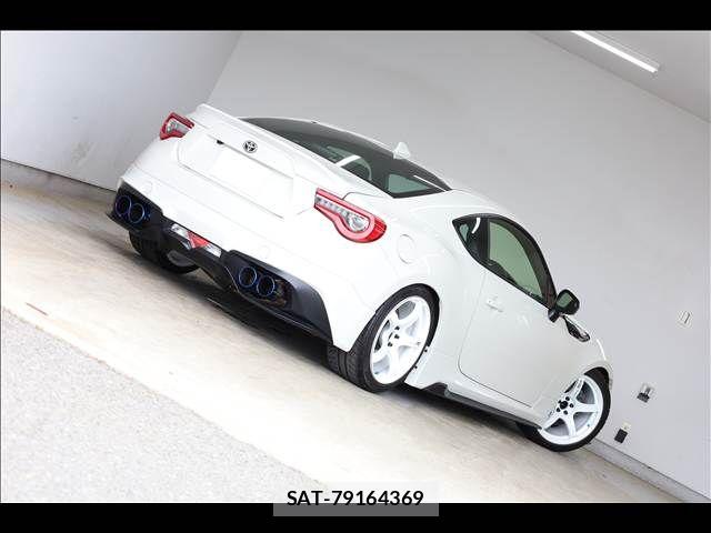 Toyota 86 2016-08 8408273-11