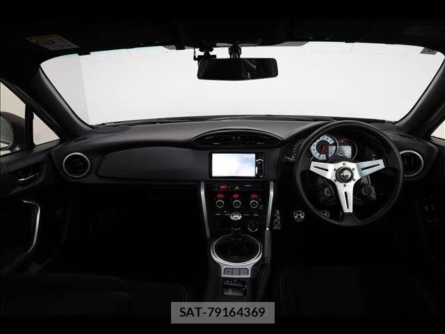 Toyota 86 2016-08 8408273-2