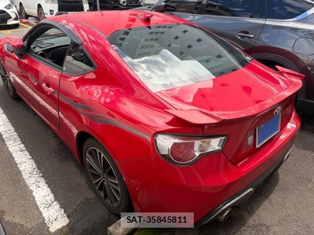 Toyota 86 2012-04 8409541-2