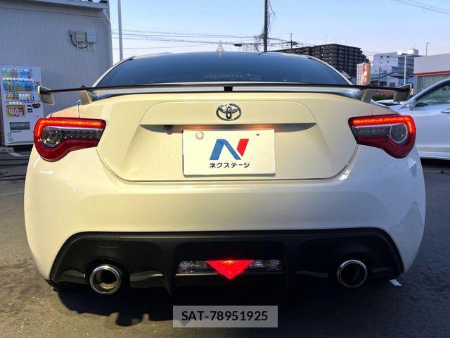 Toyota 86 2017-09 8437481-15