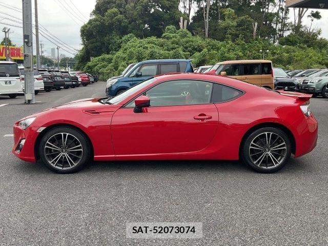 Toyota 86 2013-03 8437667-12