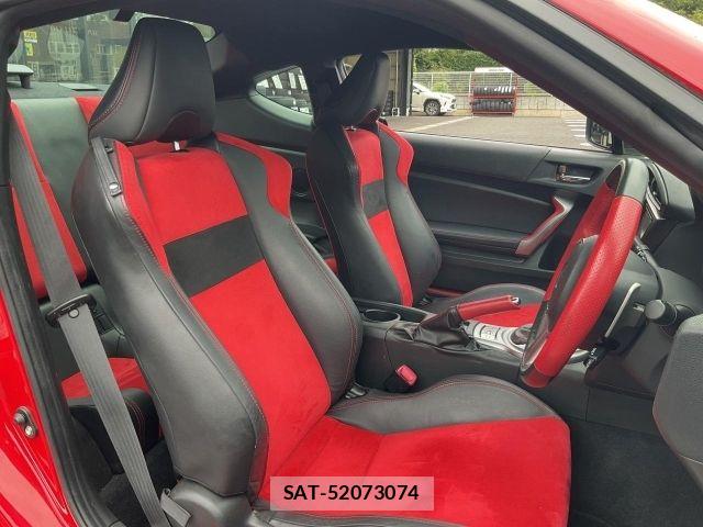 Toyota 86 2013-03 8437667-17
