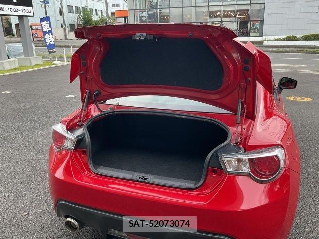 Toyota 86 2013-03 8437667-22