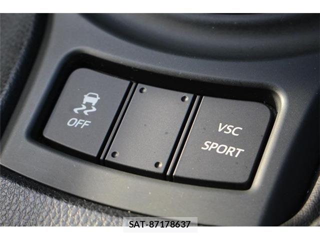 Toyota 86 2015-02 8456566-6