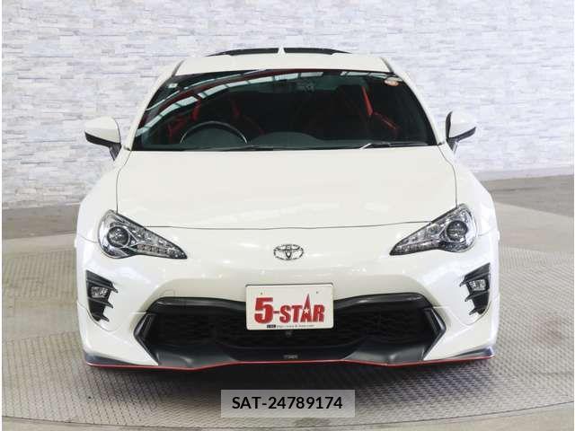 Toyota 86 2016-09 8456557-11