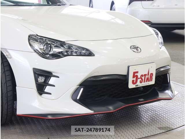 Toyota 86 2016-09 8456557-6