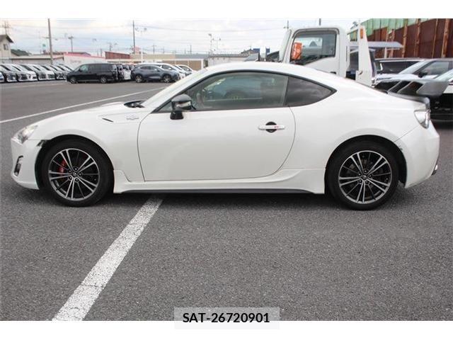 Toyota 86 2014-01 8522459-12