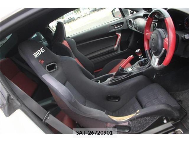 Toyota 86 2014-01 8522459-29