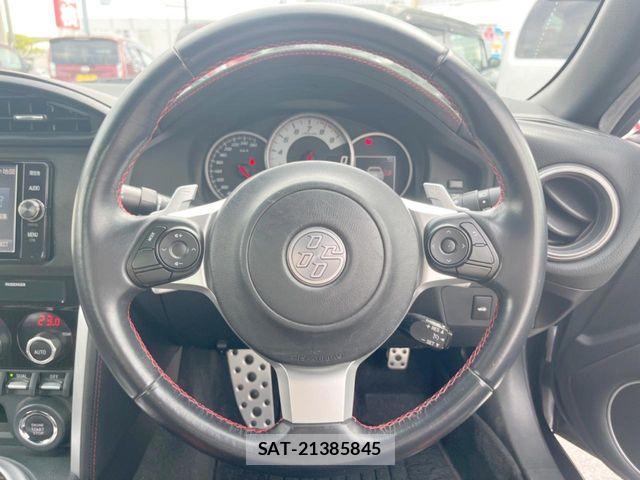 Toyota 86 2017-09 8522396-11