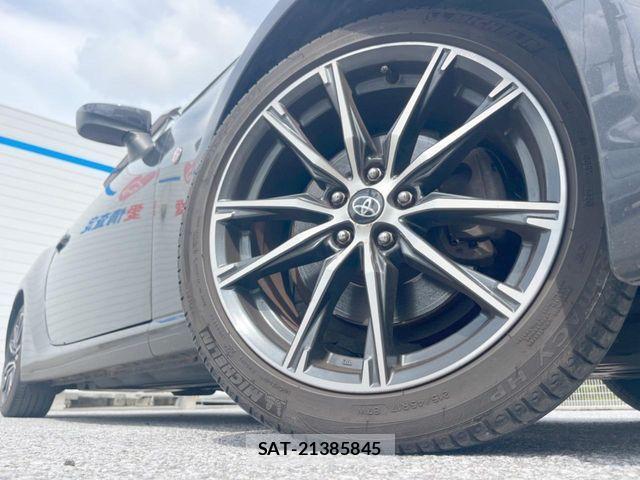 Toyota 86 2017-09 8522396-13