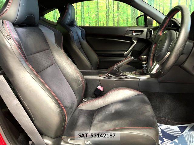 Toyota 86 2013-08 8560537-14