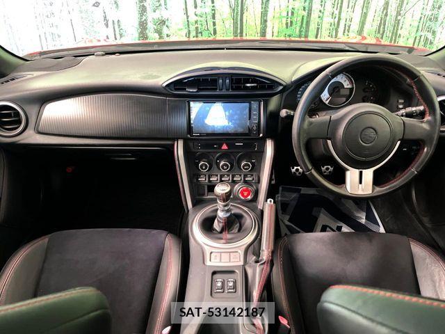 Toyota 86 2013-08 8560537-1