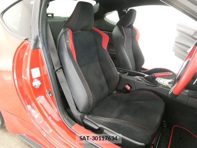 Toyota 86 2013-11 8560557-14