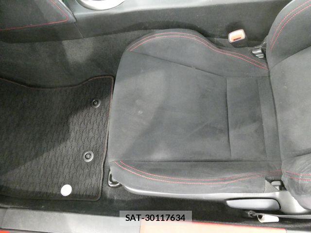 Toyota 86 2013-11 8560557-19