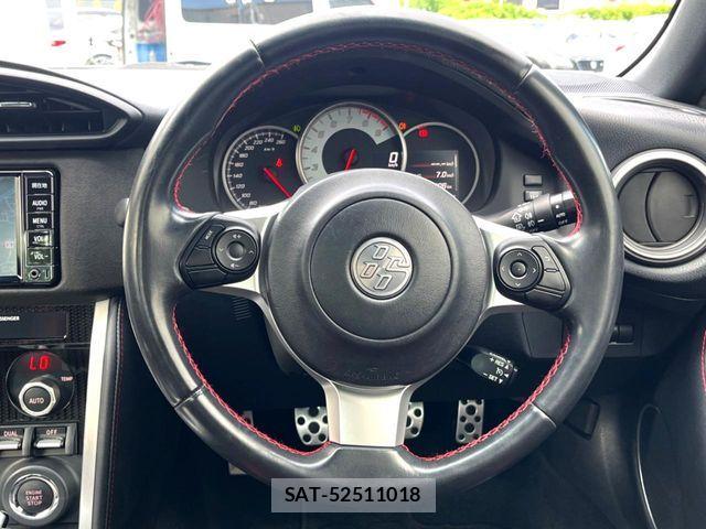Toyota 86 2017-10 8560399-10