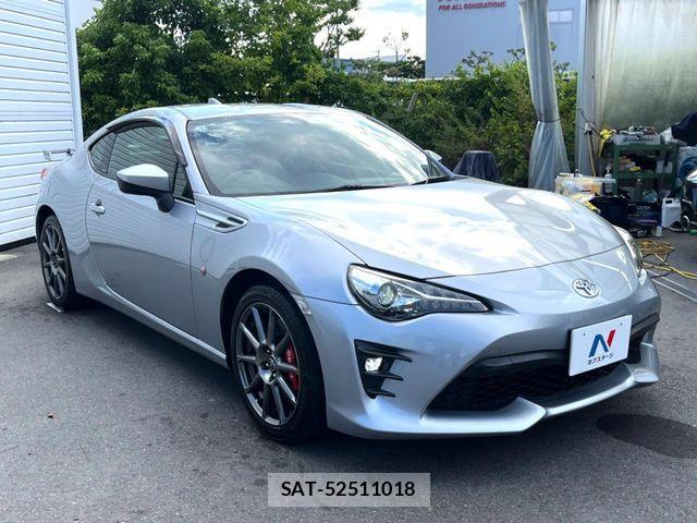 Toyota 86 2017-10 8560399-15
