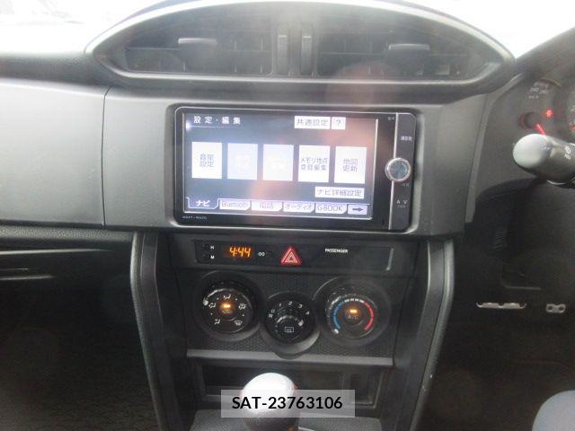 Toyota 86 2013-10 8560584-10