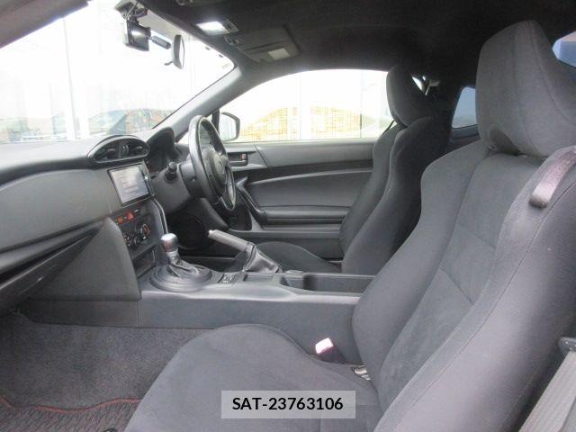 Toyota 86 2013-10 8560584-5