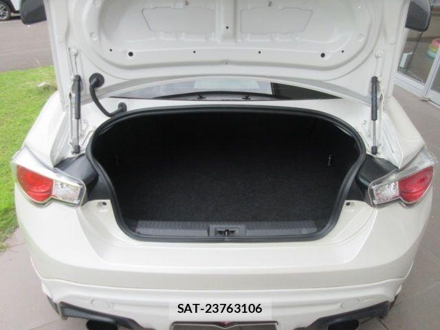Toyota 86 2013-10 8560584-8