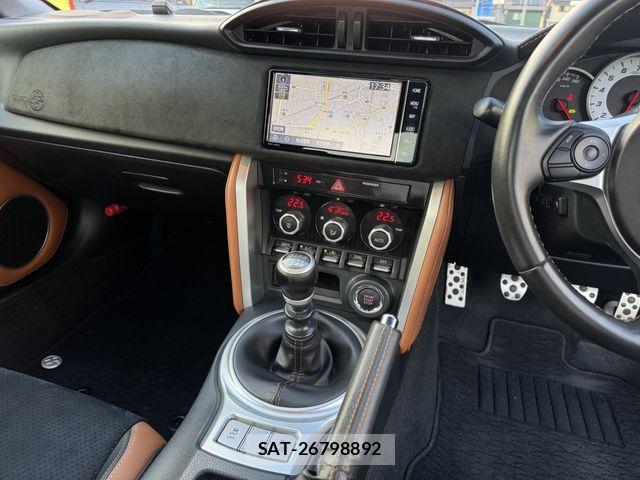 Toyota 86 2019-10 8560398-16