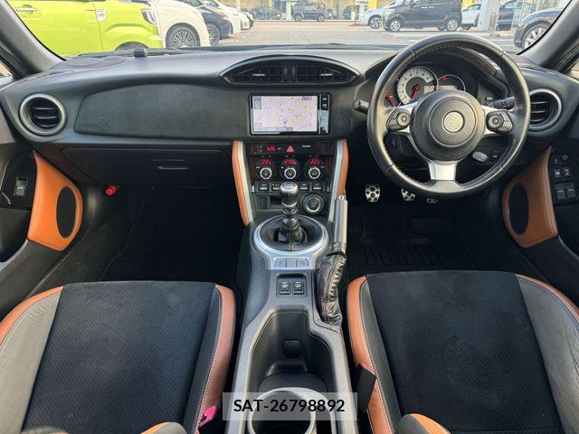 Toyota 86 2019-10 8560398-1