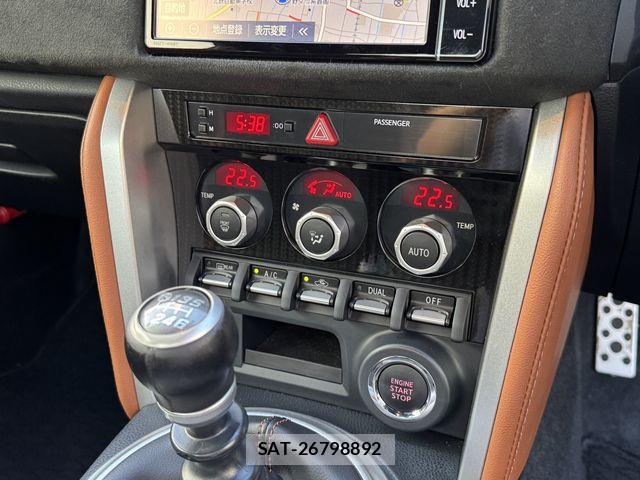 Toyota 86 2019-10 8560398-19