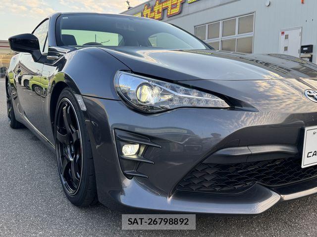 Toyota 86 2019-10 8560398-27
