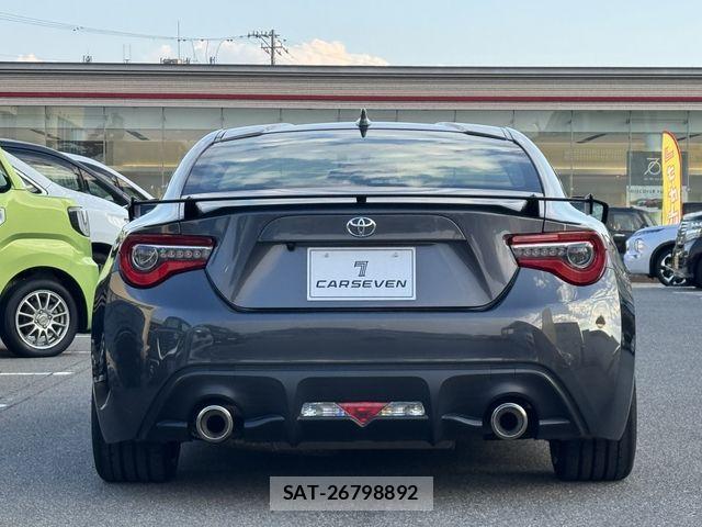 Toyota 86 2019-10 8560398-6