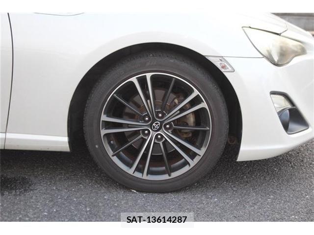Toyota 86 2012-09 8560577-12