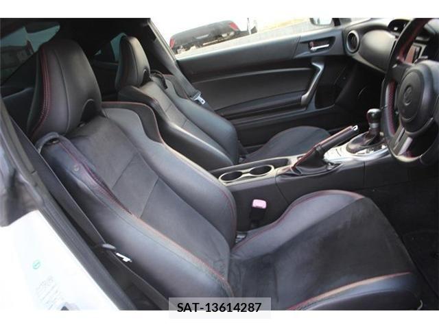 Toyota 86 2012-09 8560577-19