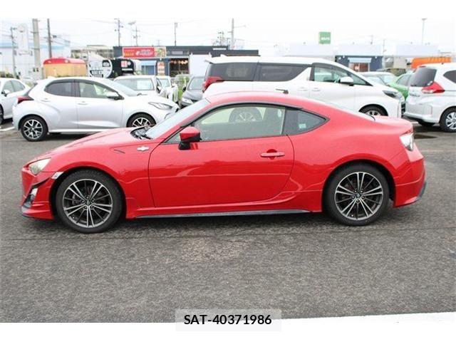 Toyota 86 2013-06 8625571-11
