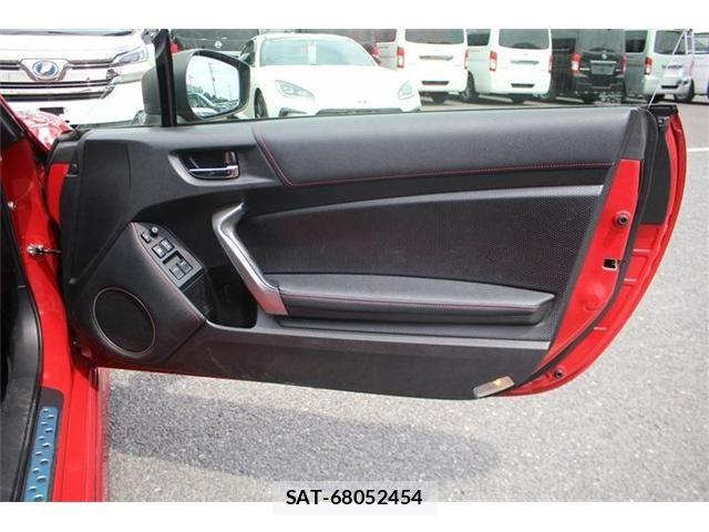 Toyota 86 2013-02 8625562-18