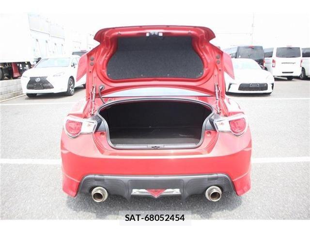 Toyota 86 2013-02 8625562-26
